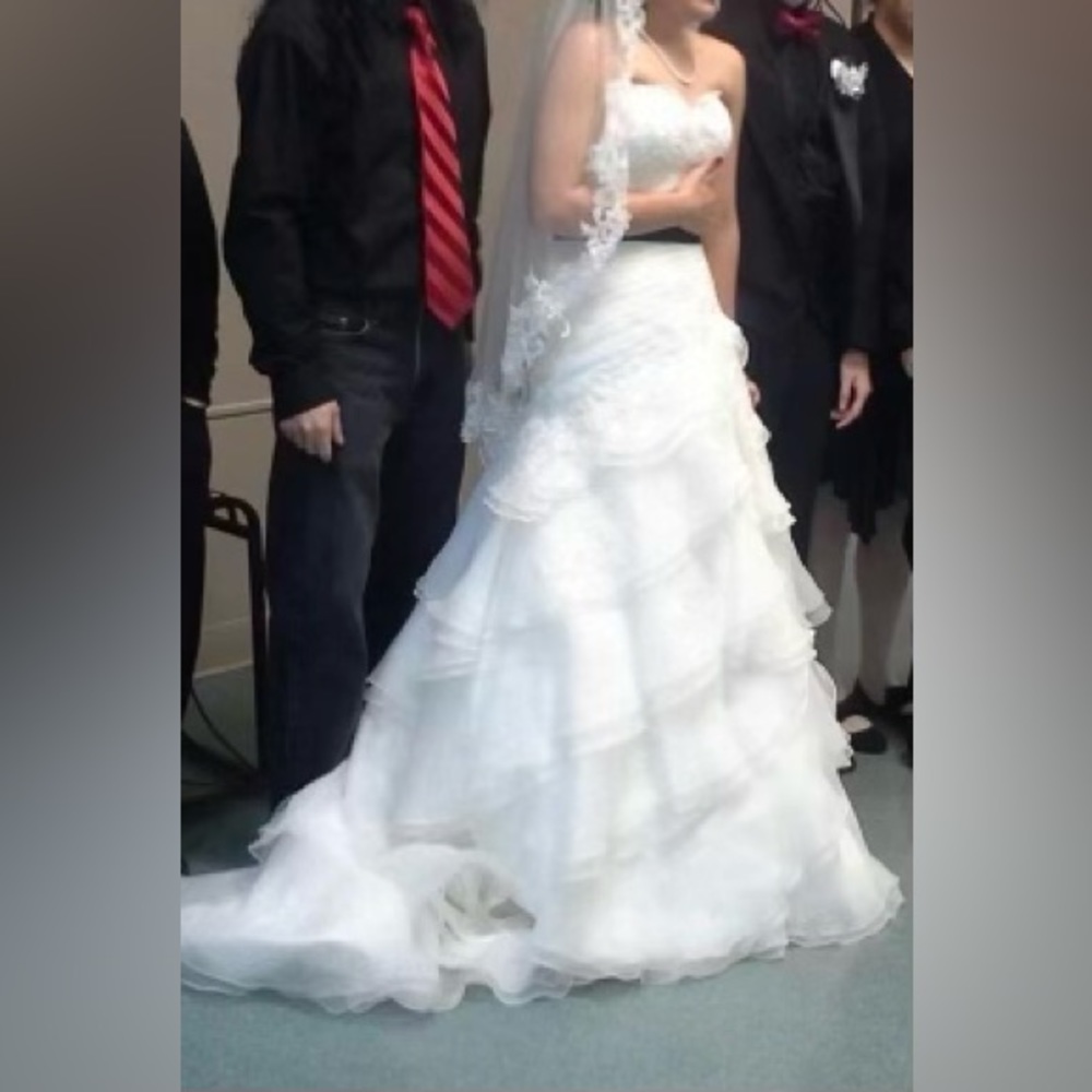 Alfred Angelo size 4 wedding dress
